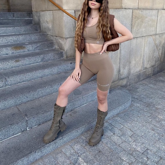 Zara khaki waxed lace up lug sole boots - Picture 11 of 15